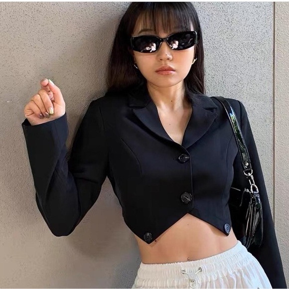 Leiyu Studio Cropped Blazer Size L - Picture 1 of 6